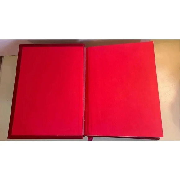 New American Holy Bible Catholic Edition Red Leather Bound 1970’s large heavy gi - Picture 5 of 15